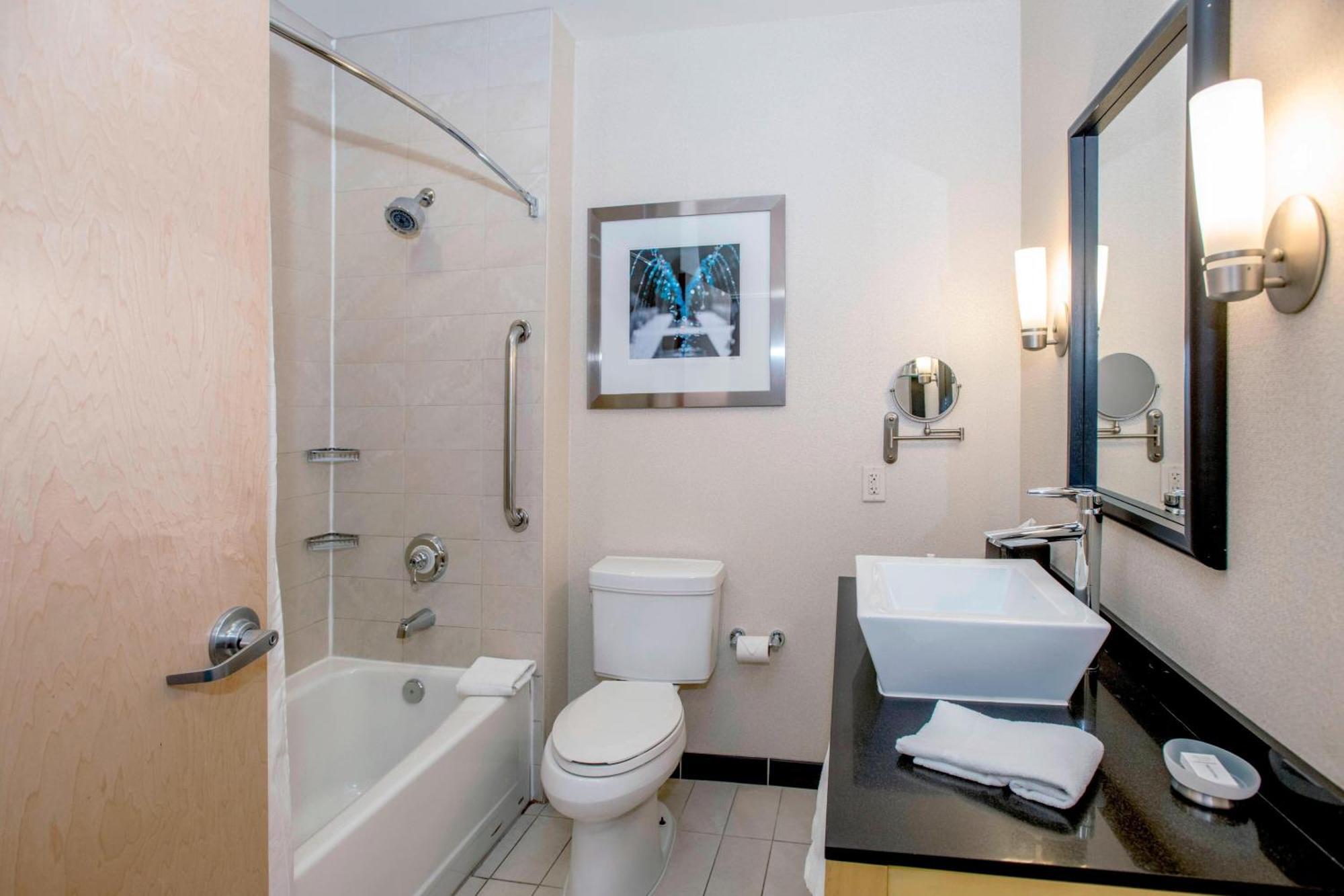 Springhill Suites By Marriott Pueblo Downtown Eksteriør billede